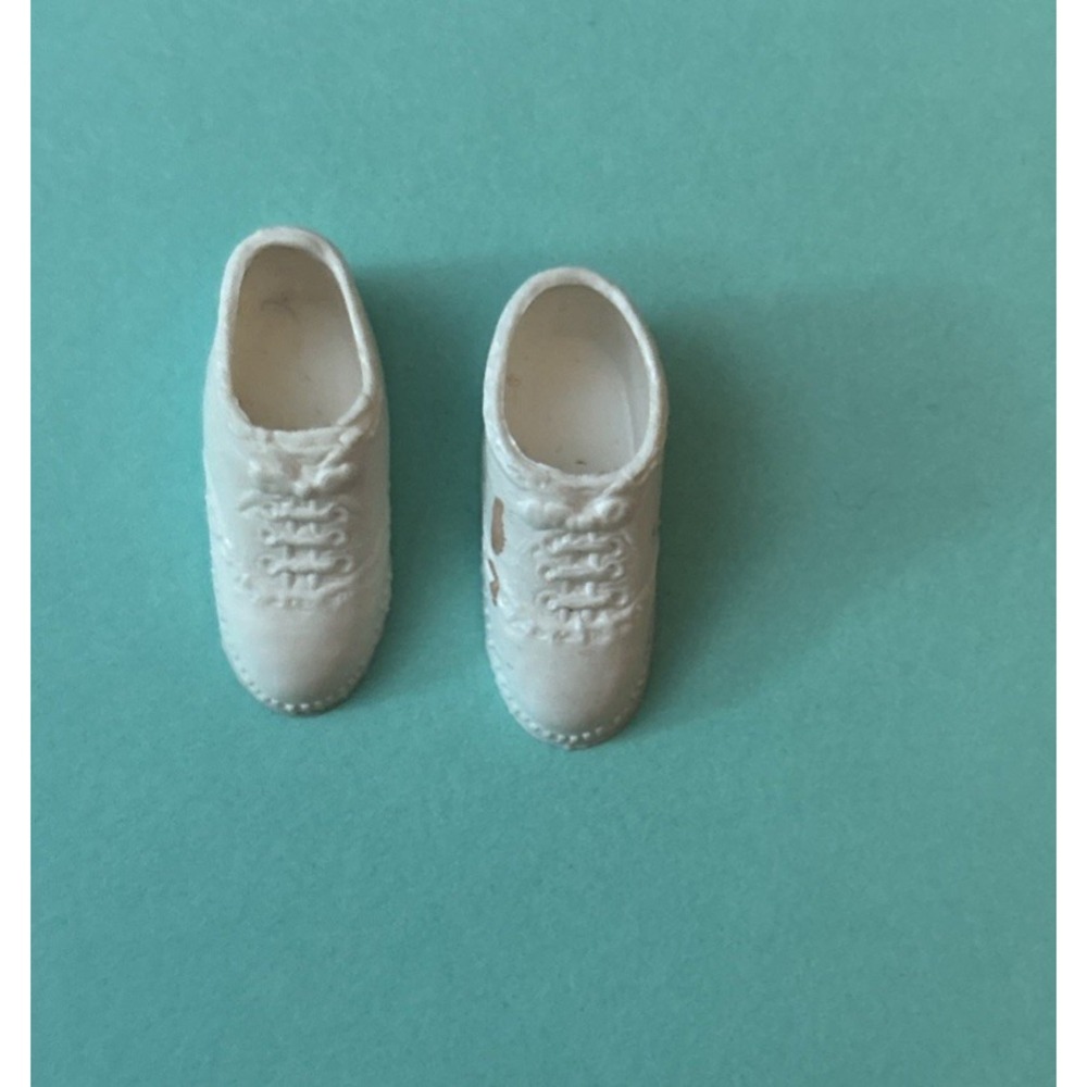 Vintage Barbie Skipper‎ Tennis Shoes: White Athletic Sneakers 90's Hong Kong